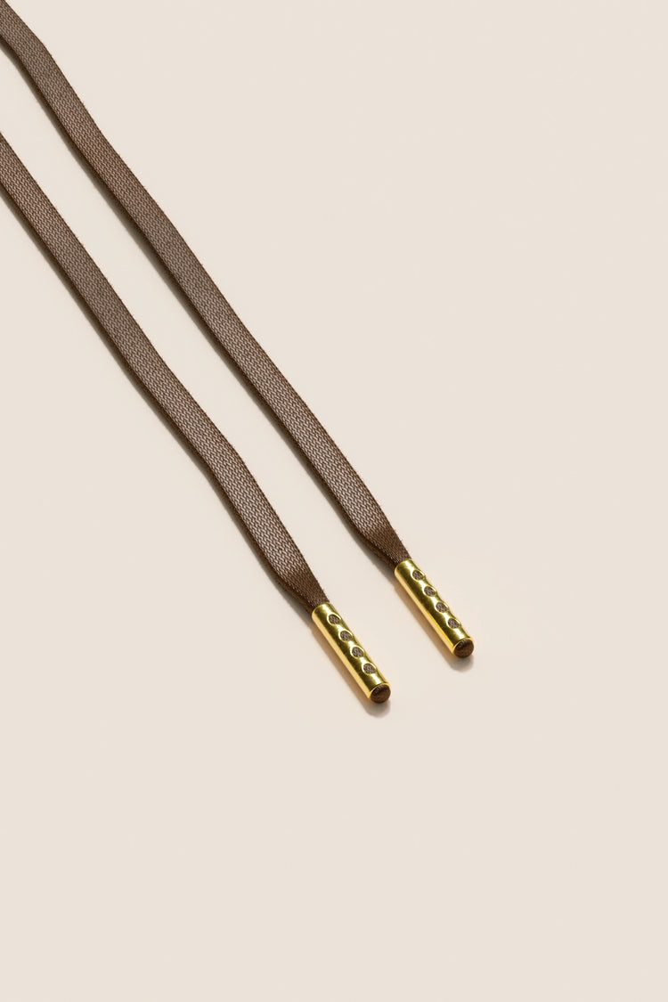 Senkels Medium Brown 3mm Flat Waxed Shoelaces with Gold Aglets