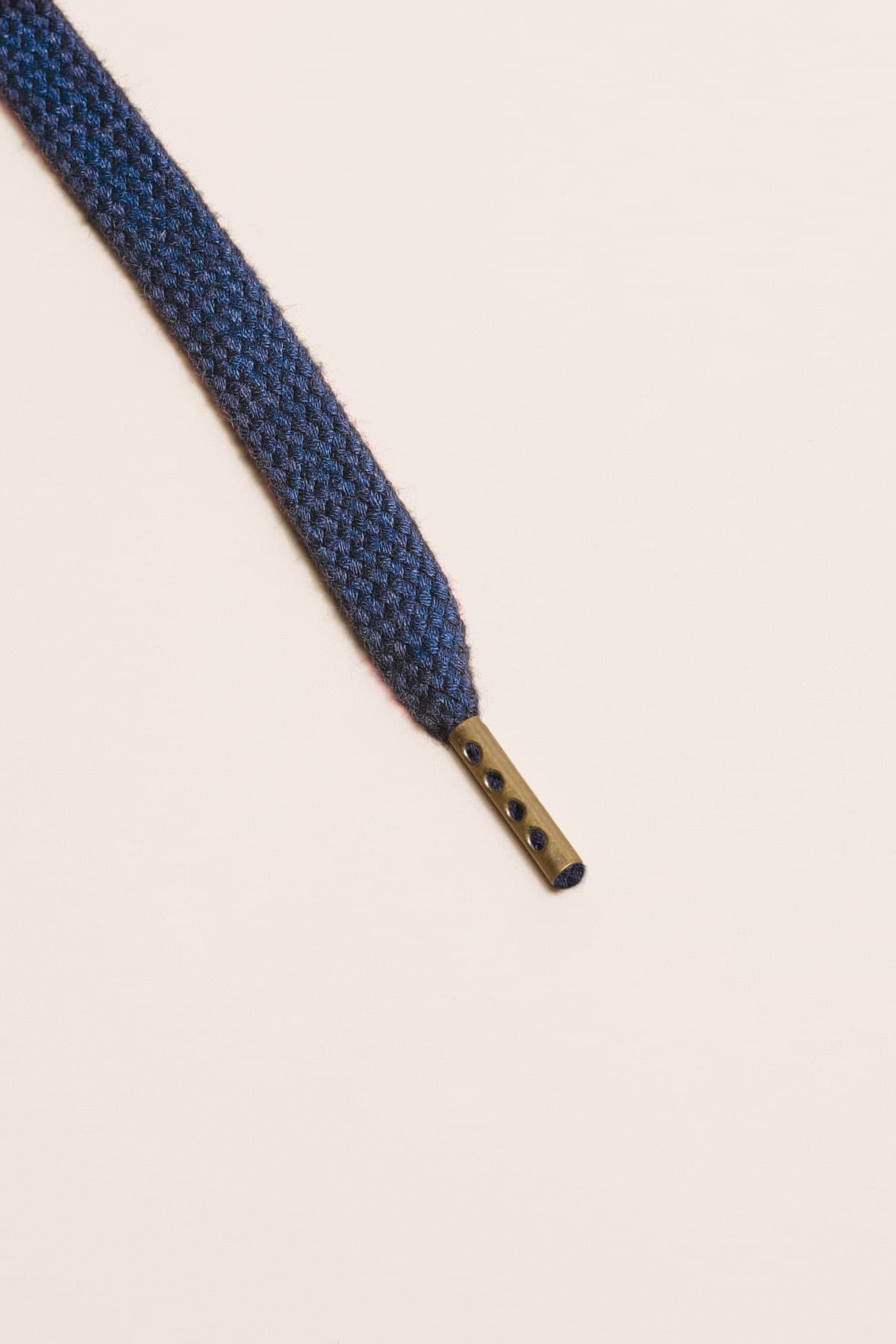 Navy blue sneaker hot sale laces